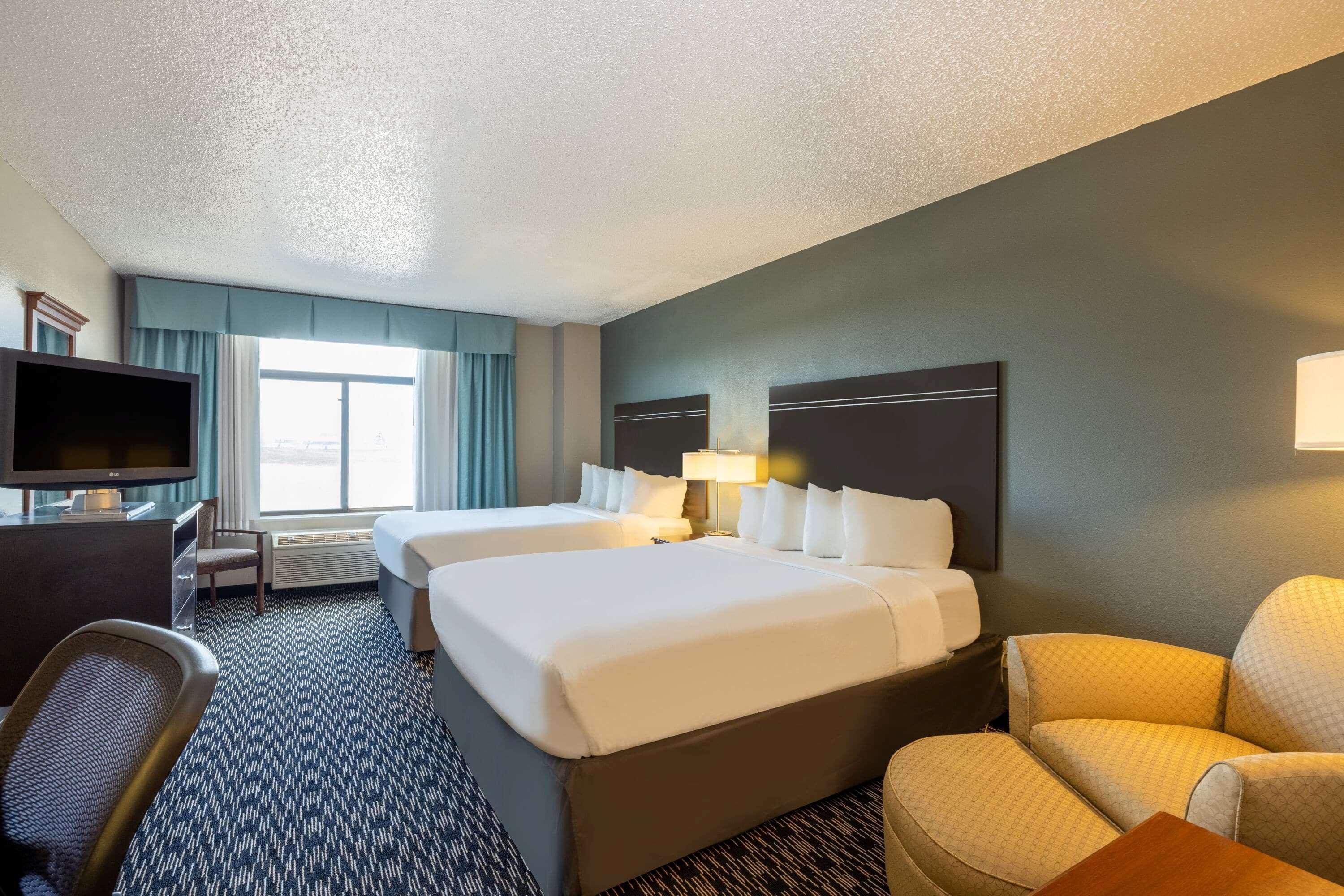 Wingate By Wyndham Gillette Hotel Exterior photo