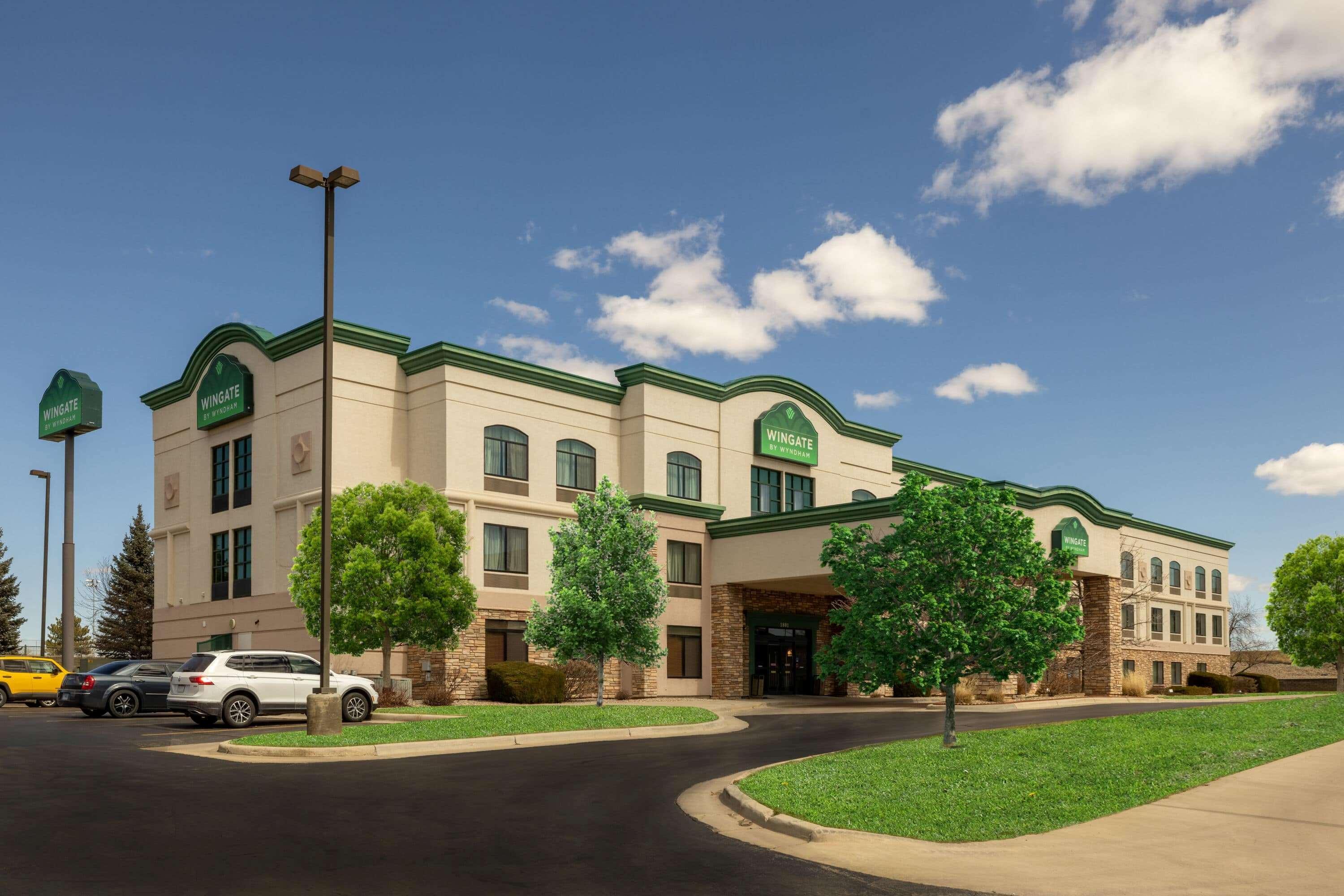 Wingate By Wyndham Gillette Hotel Exterior photo
